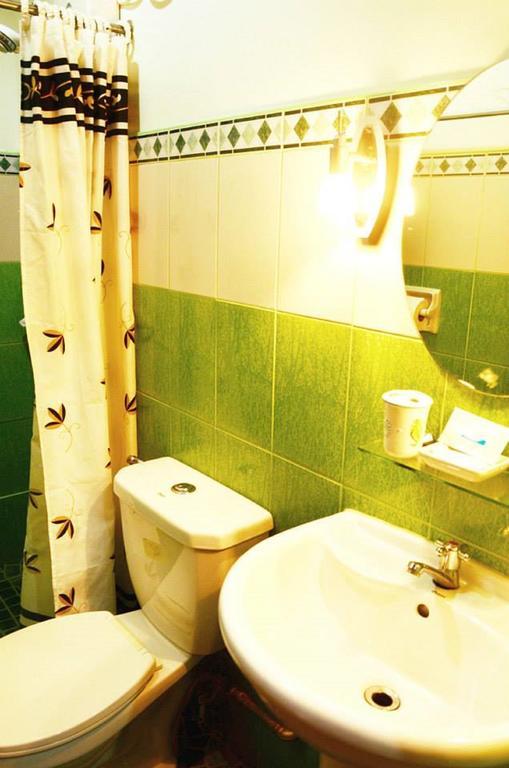 Casa D' Estrella Apartelle Balabag (Boracay)