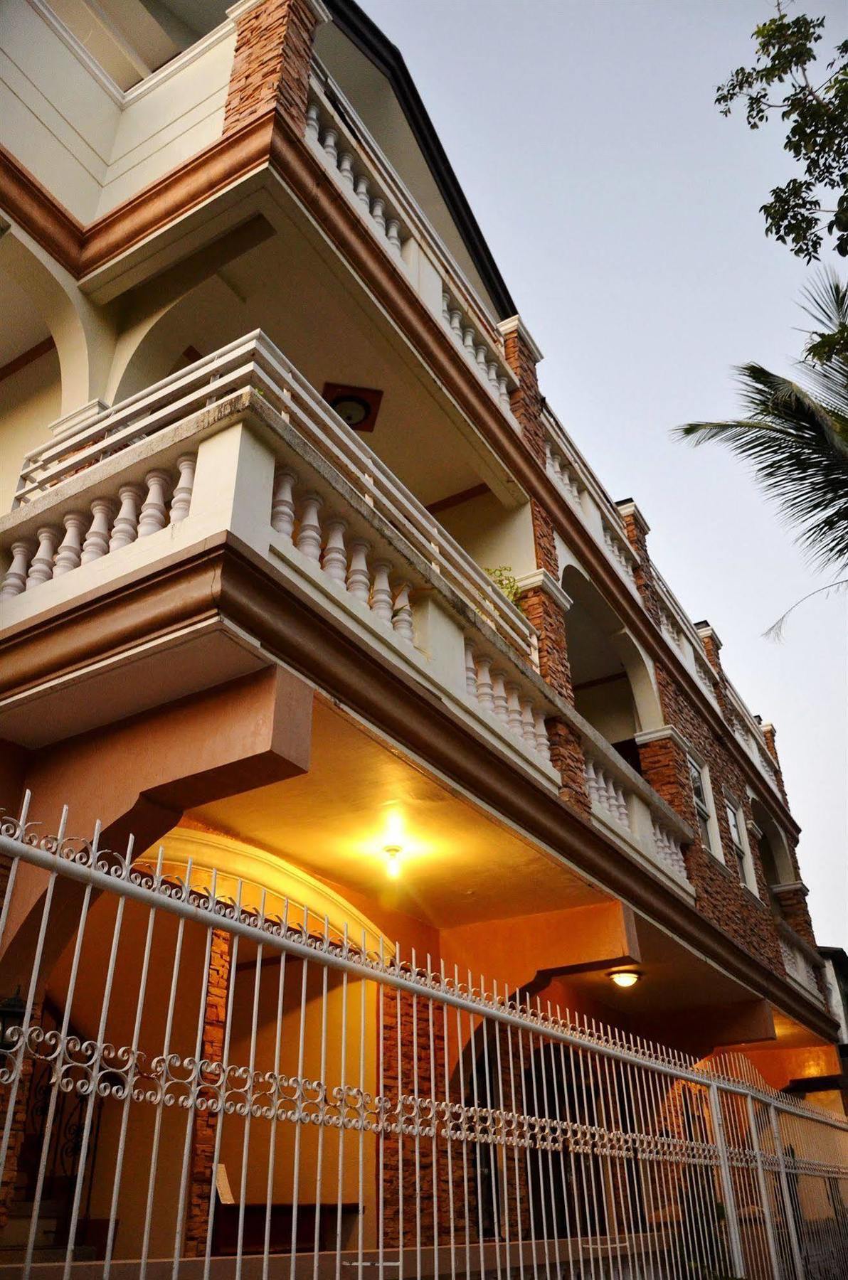 Casa D' Estrella Apartelle Apartment Balabag (Boracay)