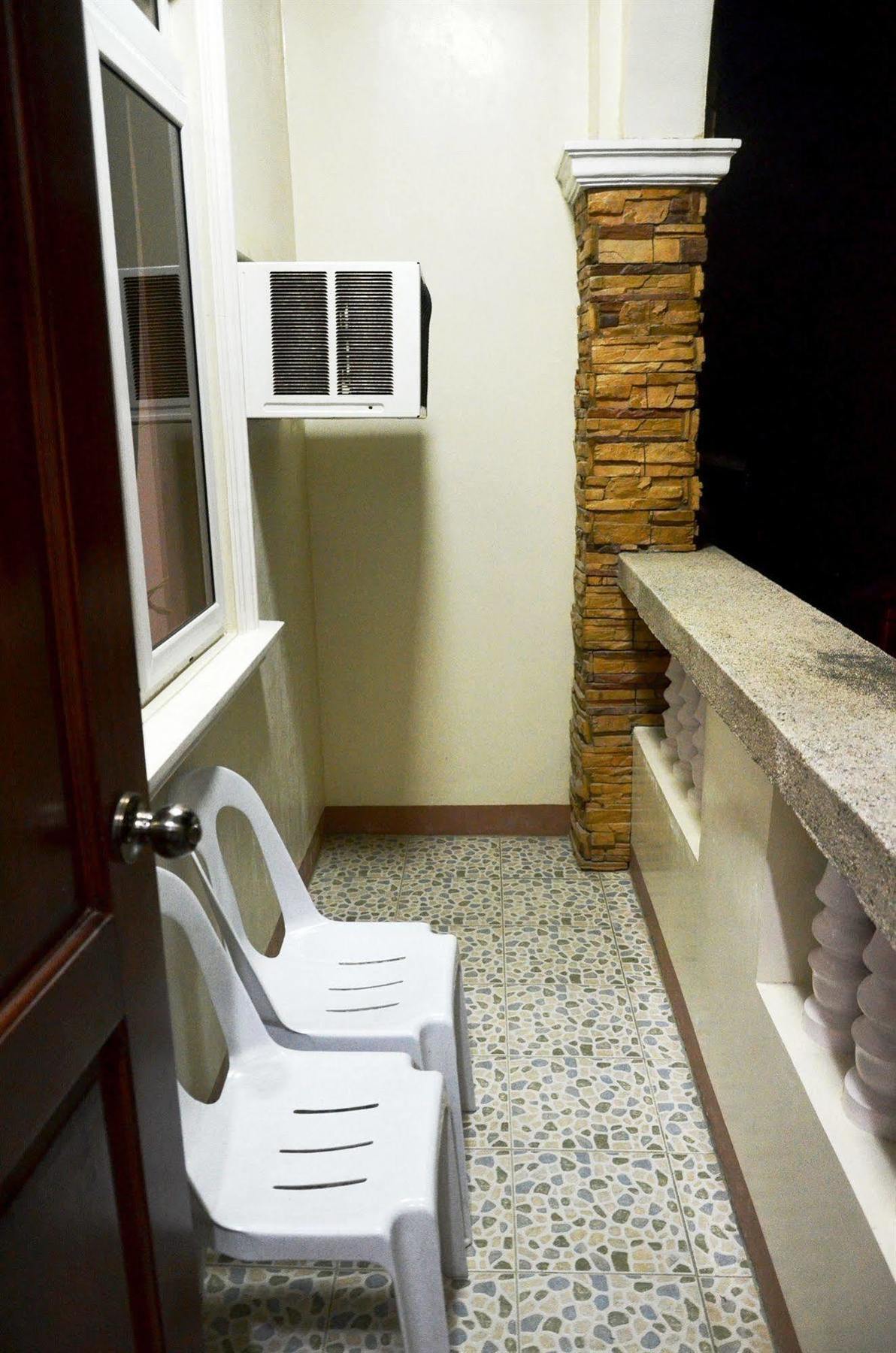 Casa D' Estrella Apartelle Apartment